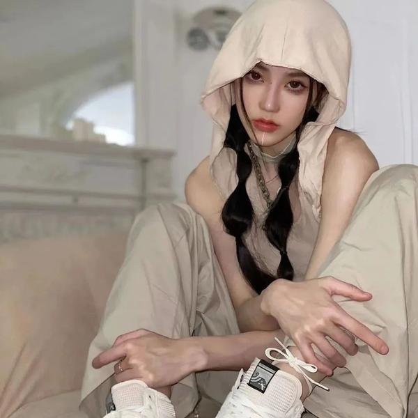 飘动的红丝带
